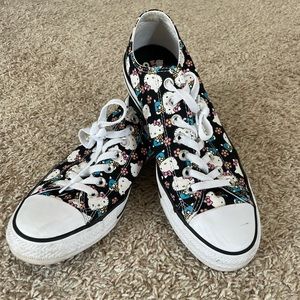Hello Kitty Converse Limited Edition Chuck Taylor